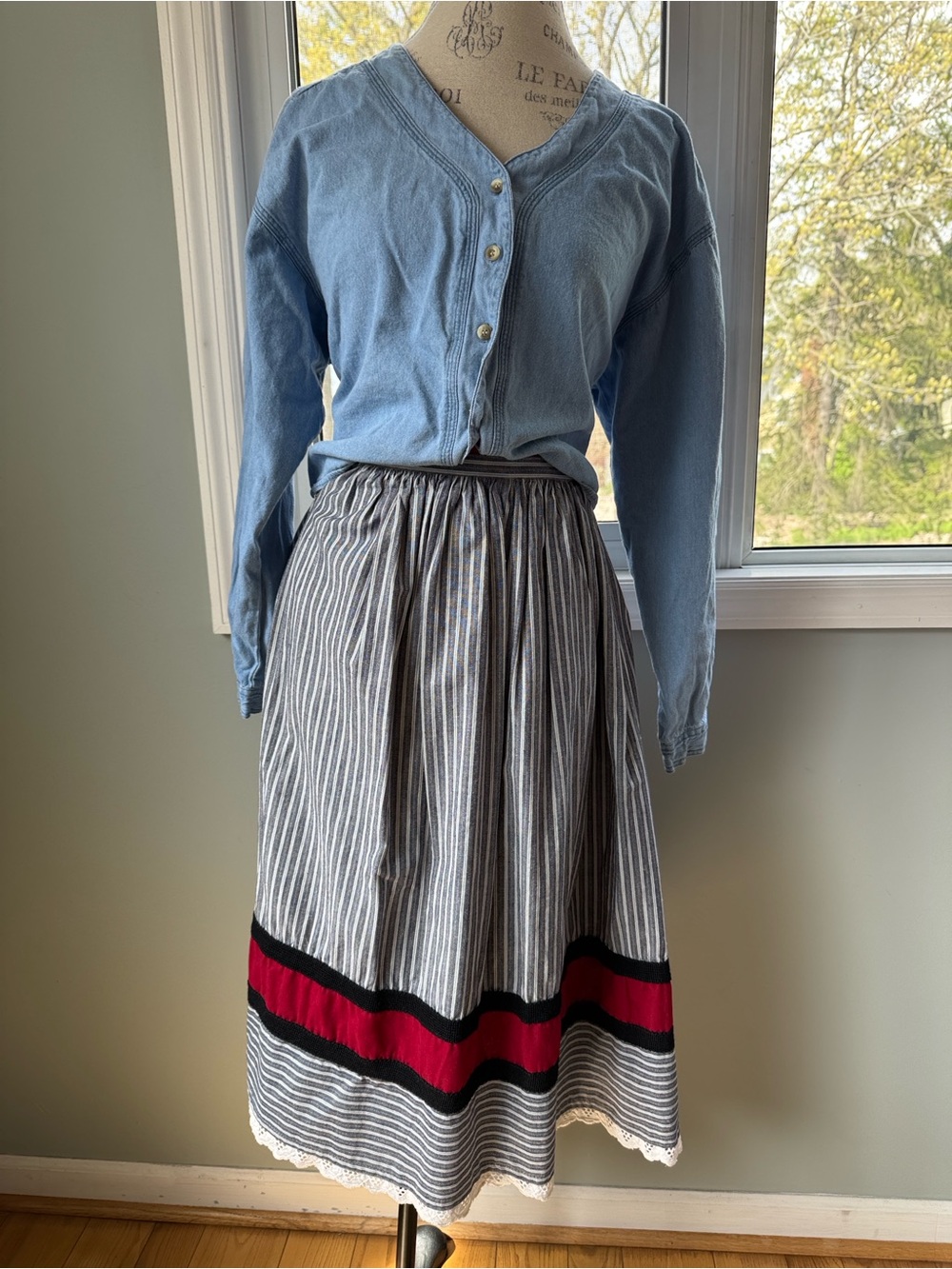 Vision I vintage 90’s cotton denim cropped button-down or bolero jacket Large